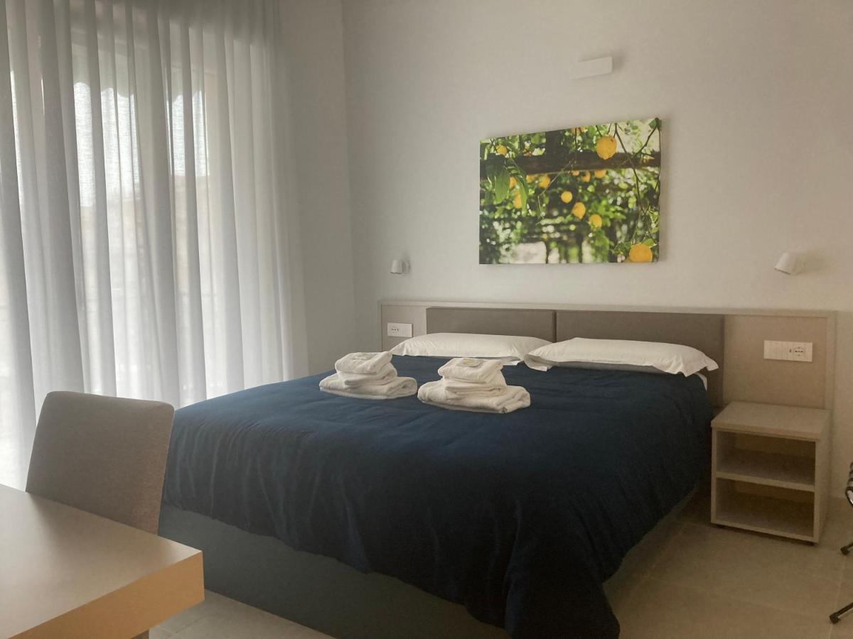 Divina Holiday - Rooms Maiori Eksteriør billede